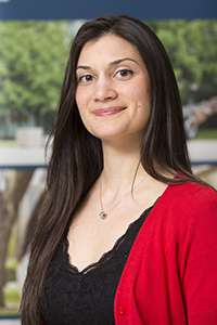 Portrait of Laura Chiavaroli smiling.