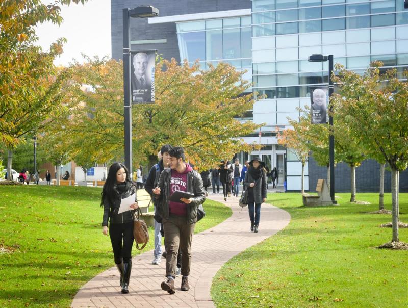 Students walk to class at UTSC, photo by Ken Jones