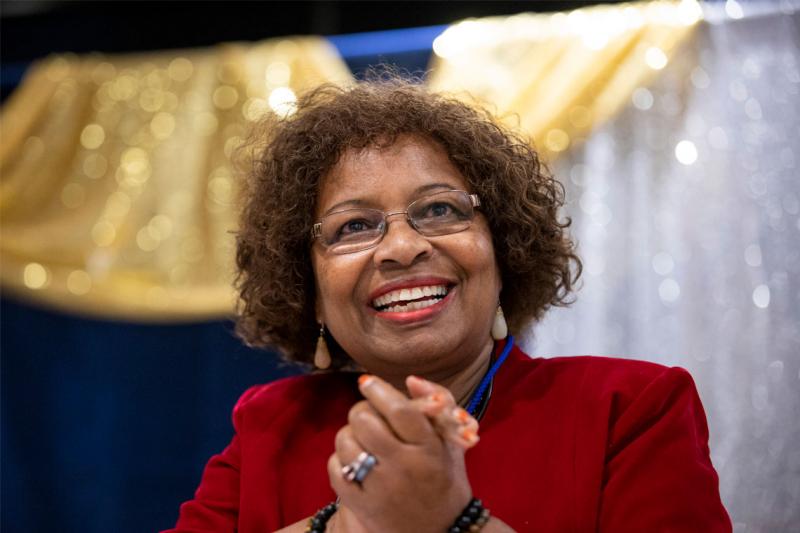 Professor Njoki Wane received an Influencers' Award at the African Scholars Awards (photo by Nick Iwanyshyn)