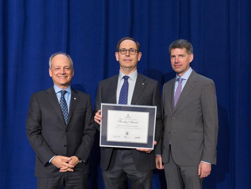 Professor Mark Lautens receives the 2016 Faculty Award