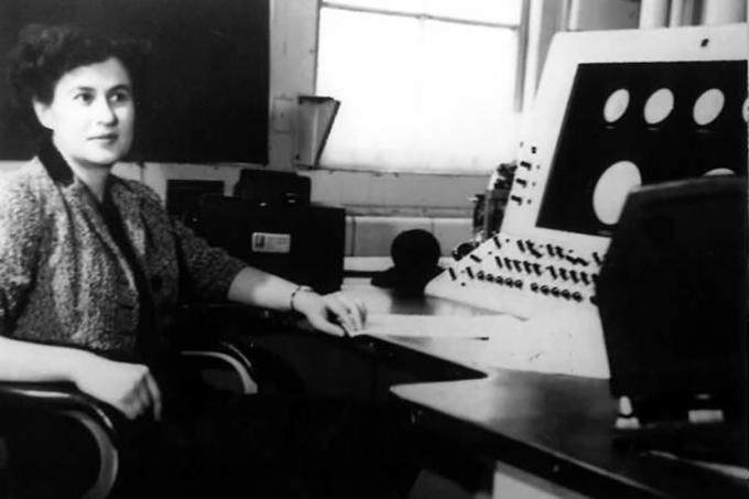 Can you name this U of T professor who was Canada's first female computer scientist?