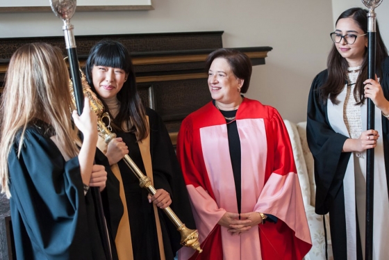 Elena Kagan speaks with U of T students who were part of the ceremony procession (photo by Lisa Sakulensky) 