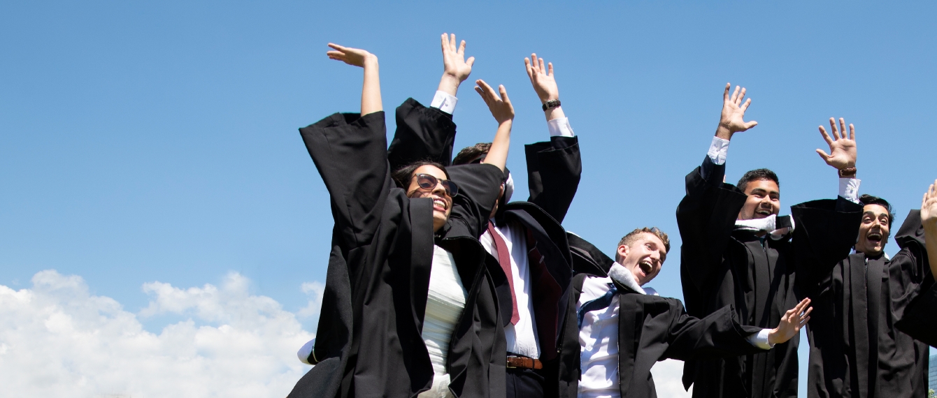 New graduated alumni celebrating together.