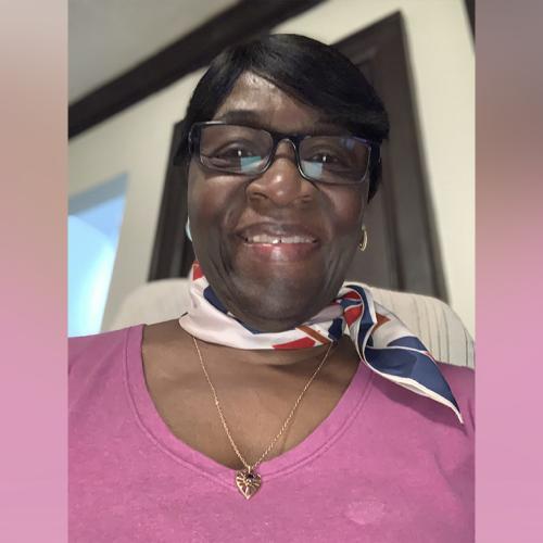 Selfie of Gloria Williams smiling.