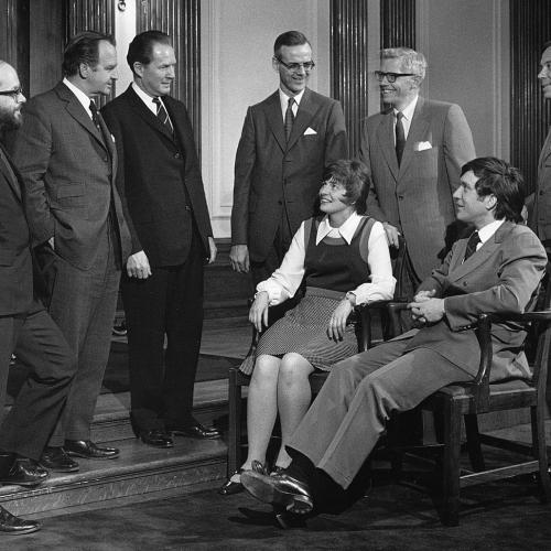 The first 8 U of T alumni governors in 1972. Patti Fleury, the only women, sits at the centre of the group.