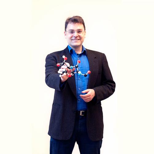 U of T alumnus Abraham Heifets is the co-founder and CEO of Atomwise, which uses AI to speed drug discovery (photo by Harim Ulfig) 