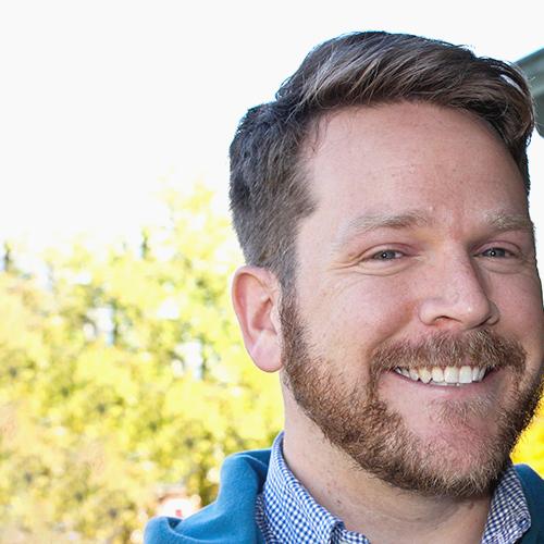 Adam Kuhn receives a 2017 Jill Matus Excellence in Student Services Award