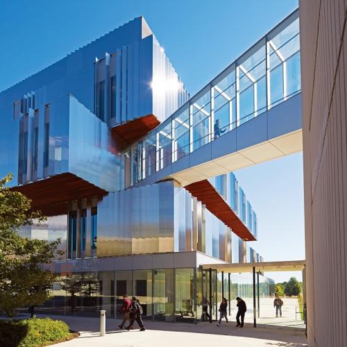 The Terrence Donnelly Health Sciences Complex houses the Mississauga Academy of Medicine. Photo by Paul Orenstein. 