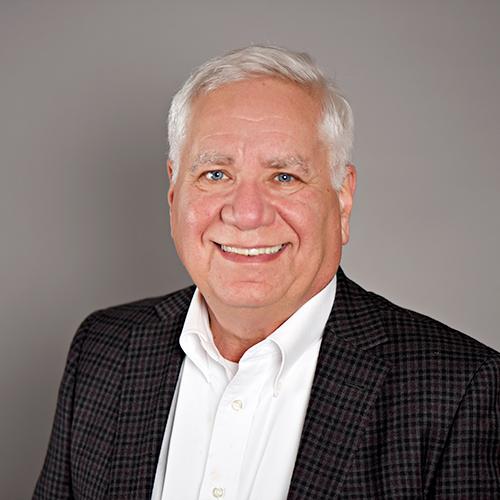 Ronald Kluger is honoured with a 2017 Vivek Goel Faculty Citizenship Award