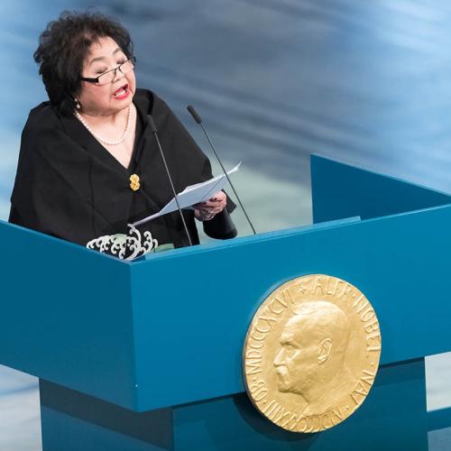 U of T alumna Setsuko Thurlow is a Hiroshima survivor and campaigner for the International Campaign to Abolish Nuclear Weapons. She gives a speech during the Nobel Peace Prize ceremony Dec. 10 in Oslo, Norway (photo by Nigel Waldron/Getty Images) 