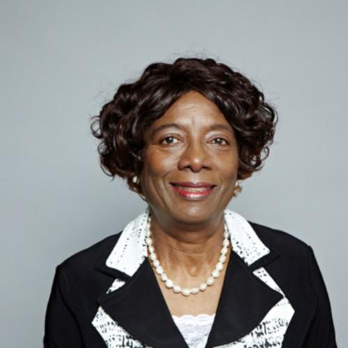 Angela Cooper Brathwaite smiling