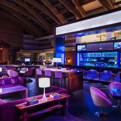 Santiago Marriott Hotel, Akun Lounge & Bar