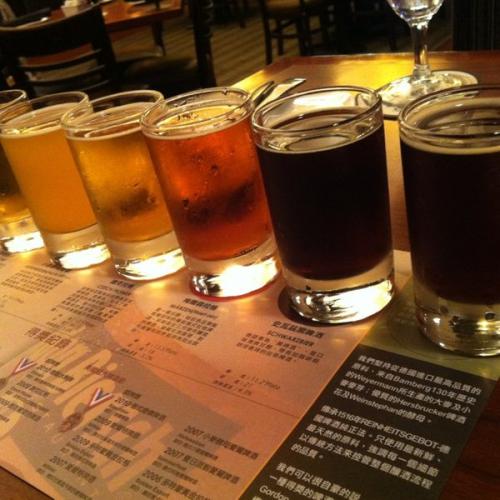 Taipei, TW: Alumni & Friends Happy Hour
