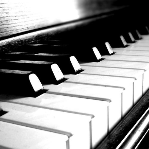Photo of a piano